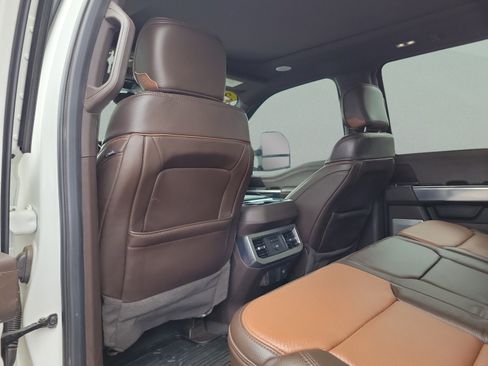 Used 2023 Ford F250 King Ranch w/ Chrome Package AWD/4WD image 12