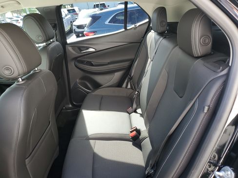 Certified 2024 Buick Encore GX Preferred FWD image 12