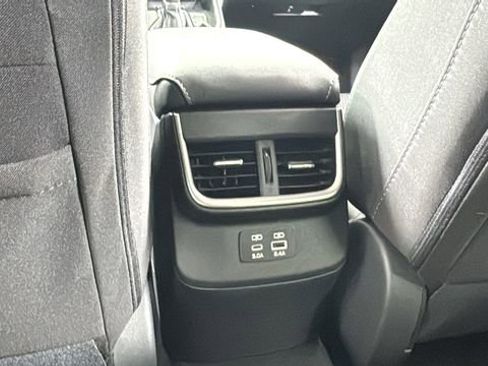 Certified 2025 Subaru Outback Premium image 40