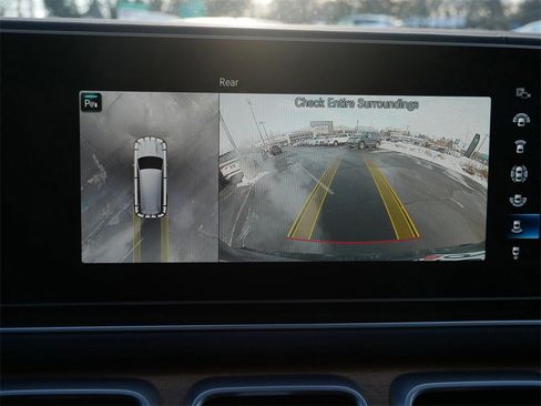 Used 2021 Mercedes-Benz GLS 450 4MATIC image 19