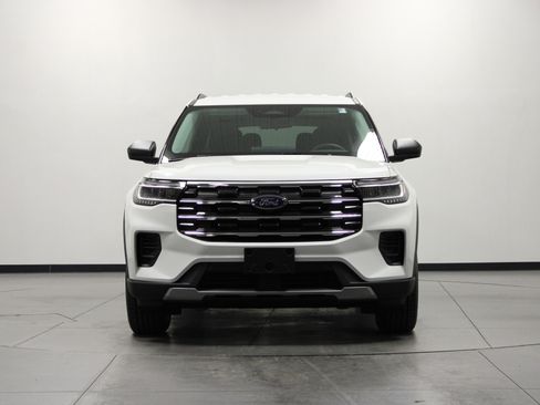 New 2026 Ford Explorer Active image 9