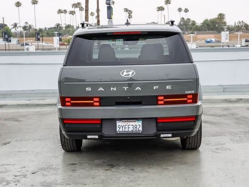 Used 2026 Hyundai Santa Fe SEL FWD image 8