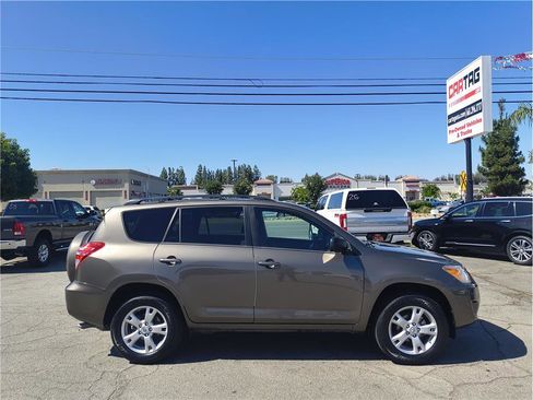 Used 2012 Toyota RAV4 4WD w/ Upgrade Value Pkg image 4