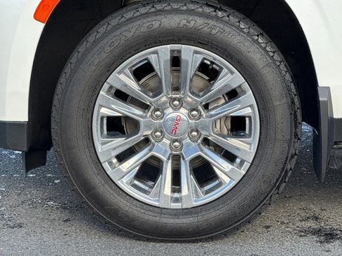 Used 2022 GMC Yukon Denali image 33