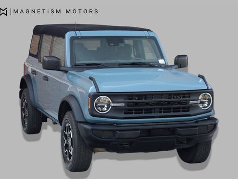Used 2023 Ford Bronco 4-Door AWD/4WD image 7