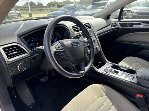Used 2019 Ford Fusion S FWD image 26