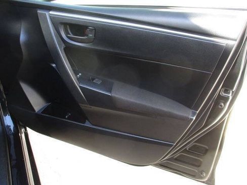Used 2014 Toyota Corolla L FWD image 16