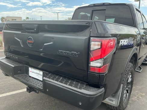 Used 2021 Nissan Titan PRO-4X w/ Pro-4x Convenience Package AWD/4WD image 24