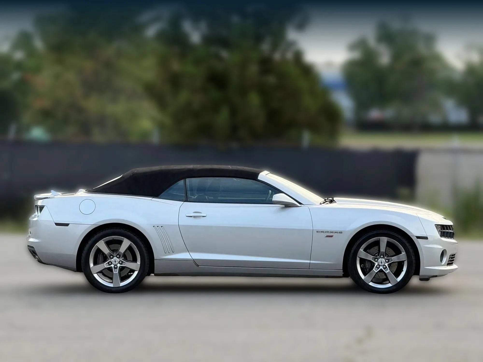 Used 2011 Chevrolet Camaro SS w/ RS Package RWD image 7