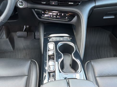 Used 2021 Buick Envision Essence AWD/4WD image 15
