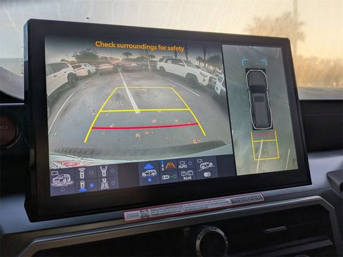 Certified 2025 Toyota 4Runner TRD Off-Road Premium image 23