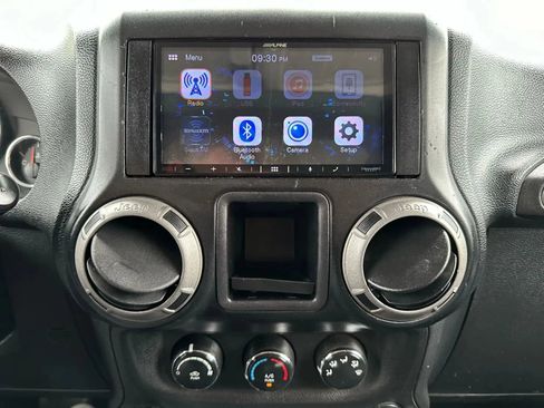 Used 2012 Jeep Wrangler Sport AWD/4WD image 19