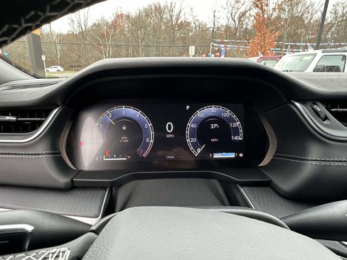 New 2025 Jeep Grand Cherokee L Altitude image 23