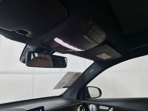 Used 2020 Mercedes-Benz GLC 300 image 18