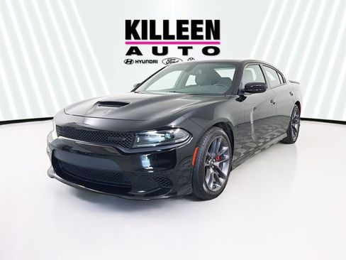 Used 2023 Dodge Charger R/T w/ Performance Handling Group RWD image 3