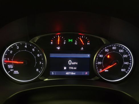 Used 2024 GMC Terrain SLT image 23