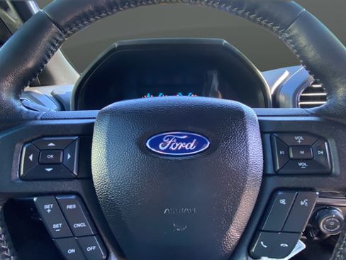 Used 2017 Ford F150 XLT w/ Equipment Group 302A Luxury AWD/4WD image 15