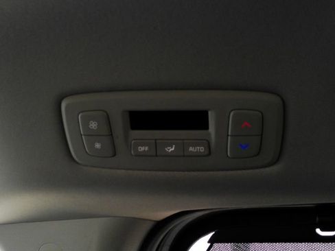 Used 2024 Kia Carnival EX FWD image 35