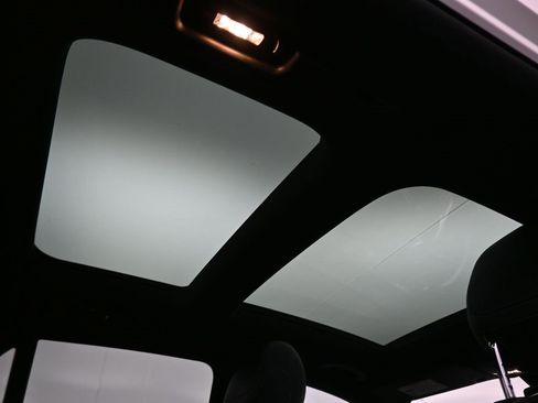 Used 2020 Mercedes-Benz GLC 43 AMG 4MATIC image 47