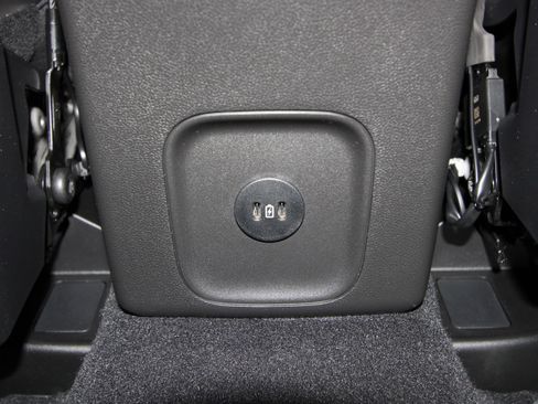 New 2025 Ford Escape SE image 23