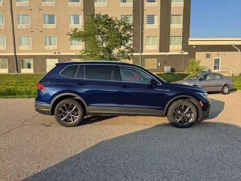 Used 2022 Volkswagen Tiguan SE AWD/4WD image 93
