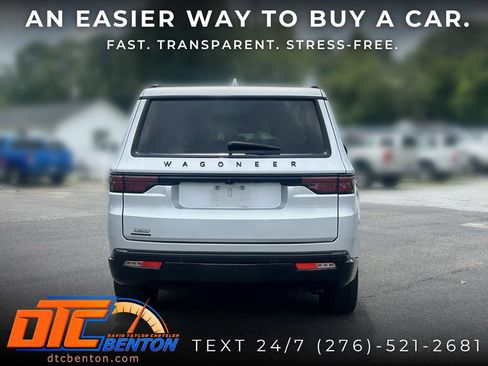 Used 2023 Jeep Wagoneer Series II AWD/4WD image 27