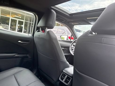 Used 2021 Lexus UX 250h w/ Premium Package AWD/4WD image 9