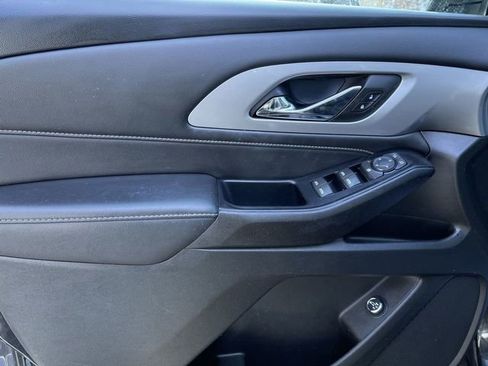Used 2023 Chevrolet Traverse LT w/ LPO, Floor Liner Package image 22