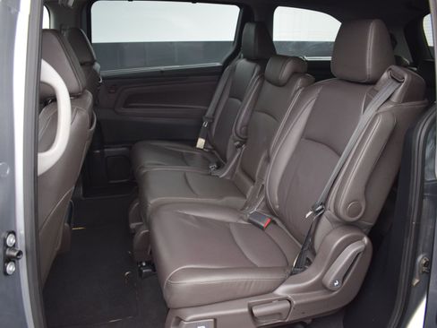 Used 2022 Honda Odyssey Touring image 16