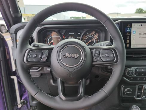 New 2026 Jeep Gladiator Sport AWD/4WD image 28