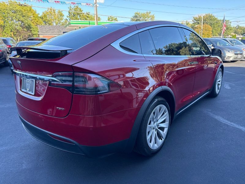 Used 2016 Tesla Model X 75D AWD/4WD image 5