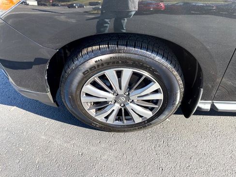 Used 2019 Nissan Pathfinder S image 9