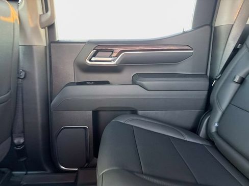 New 2026 GMC Sierra 1500 SLT w/ SLT Premium Package AWD/4WD image 14