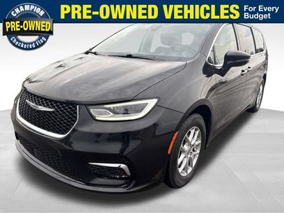Used 2022 Chrysler Pacifica Touring-L