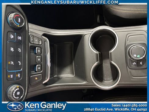 Used 2021 GMC Terrain SLE FWD image 17
