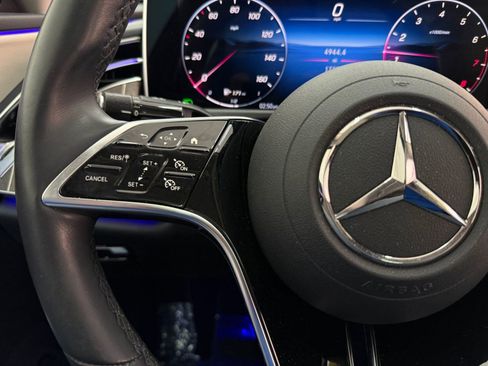 Used 2025 Mercedes-Benz E 450 4MATIC Sedan image 15