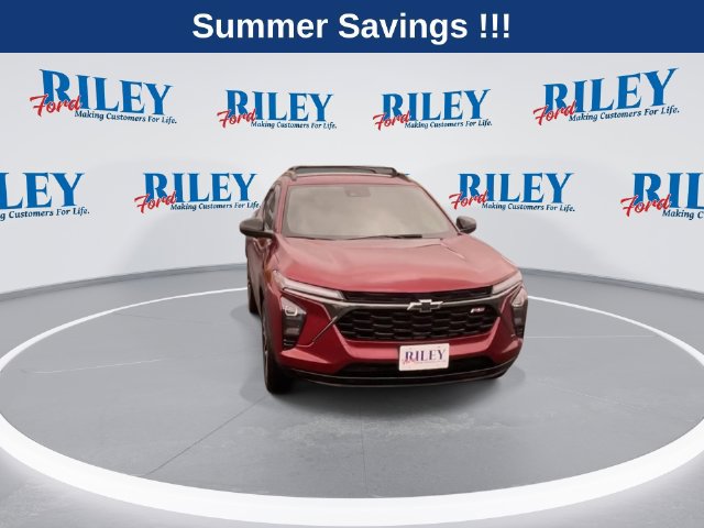 Used 2024 Chevrolet Trax RS w/ Driver Confidence Package FWD image 4