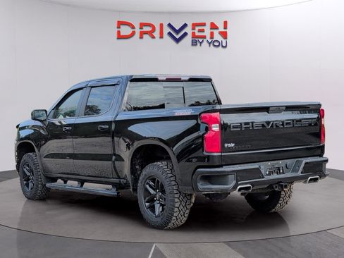 Used 2020 Chevrolet Silverado 1500 LT Trail Boss image 3
