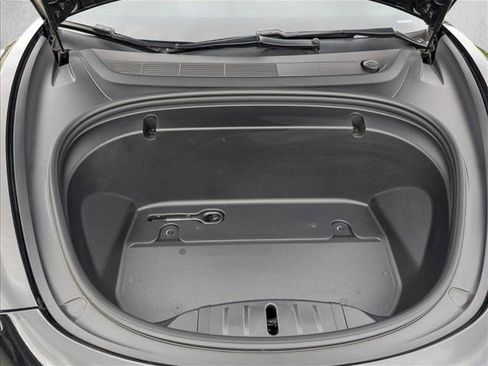 Used 2020 Tesla Model 3 Standard Range image 23