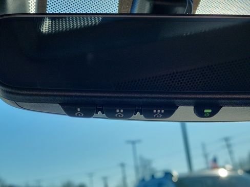 Certified 2025 Subaru Outback Limited image 26