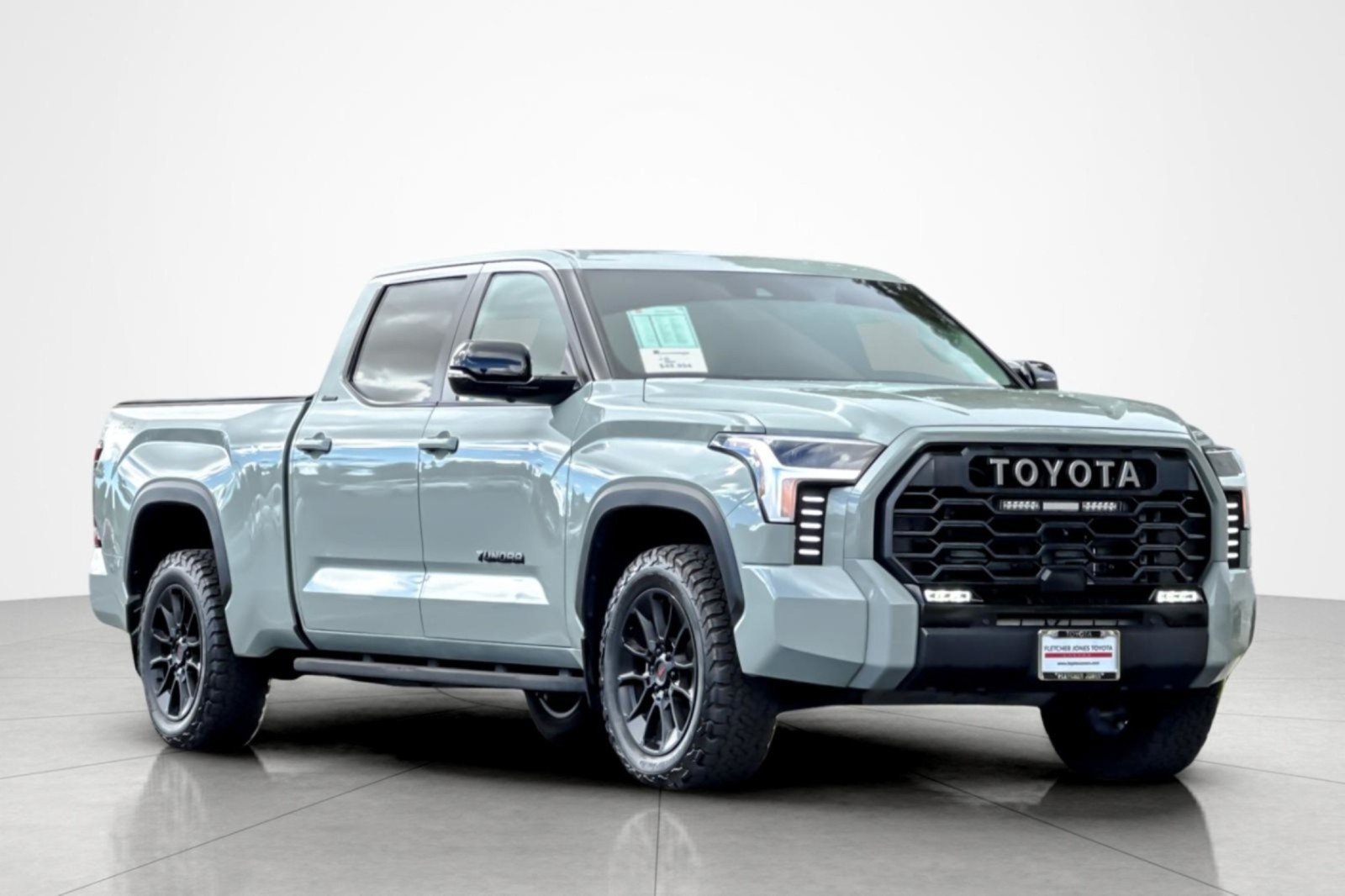 Used 2024 Toyota Tundra Limited w/ TRD Off-Road Package AWD/4WD image 7
