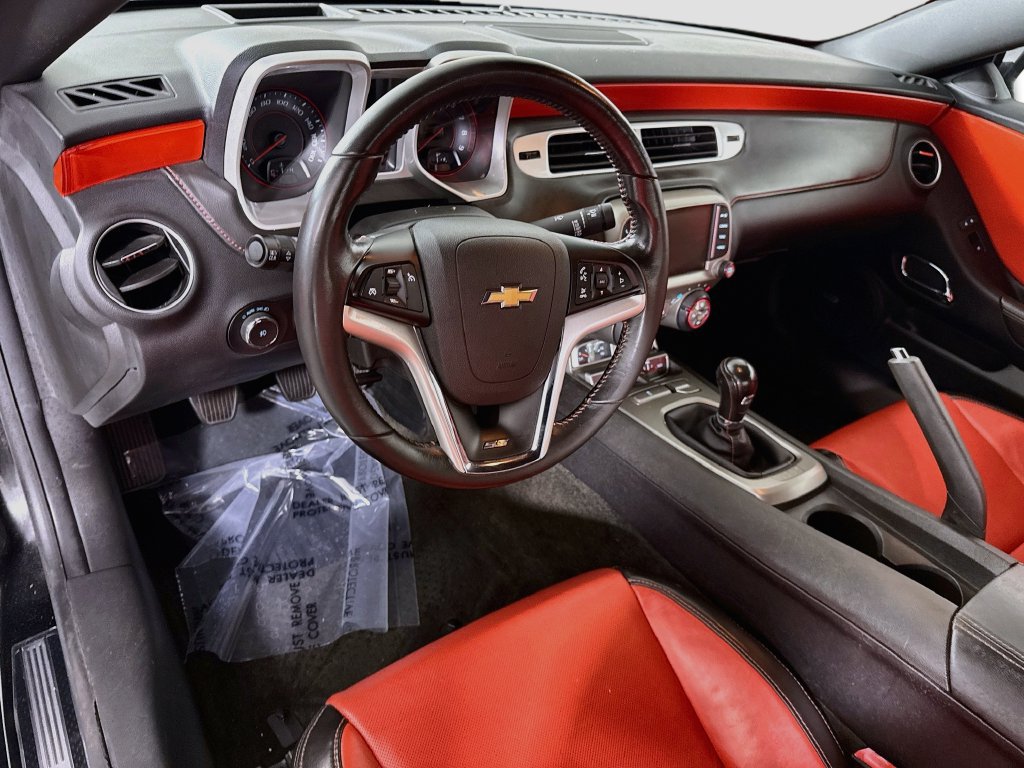 Used 2014 Chevrolet Camaro SS w/ RS Package RWD image 18