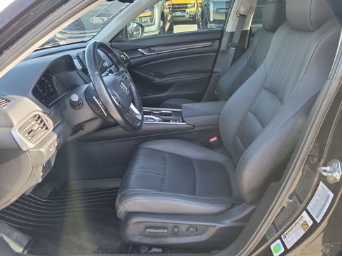Used 2019 Honda Accord Touring image 15