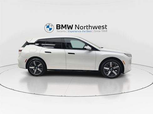 Used 2026 BMW iX xDrive45 image 5