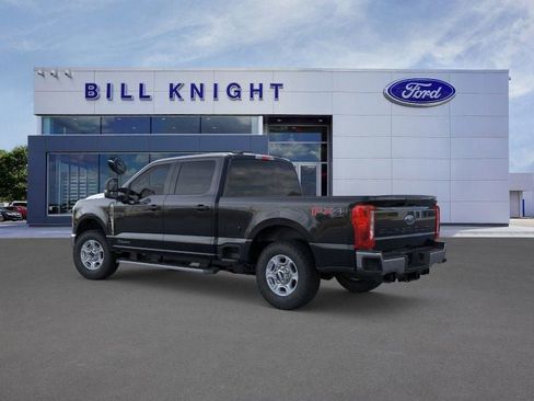 New 2026 Ford F250 XLT w/ FX4 Off-Road Package AWD/4WD image 4