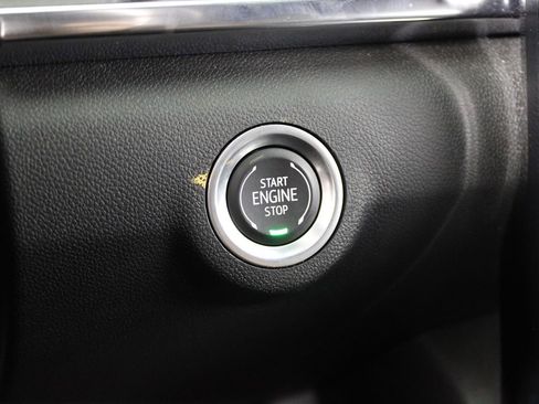 Used 2025 GMC Terrain Elevation image 21