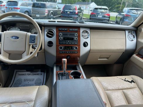 Used 2010 Ford Expedition Eddie Bauer RWD image 17