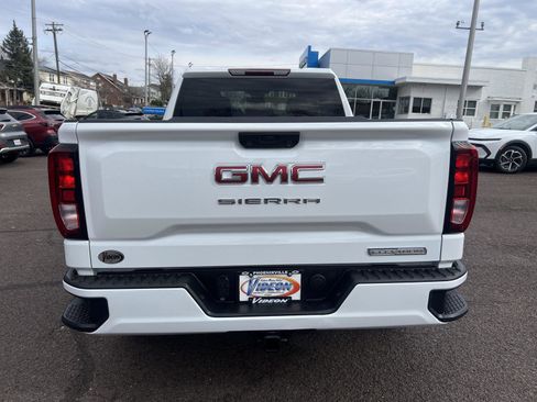 Used 2025 GMC Sierra 1500 Elevation image 6