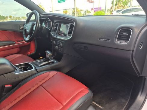Used 2017 Dodge Charger R/T RWD image 23