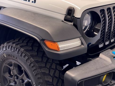 Used 2023 Jeep Wrangler Unlimited w/ Cold Weather Group AWD/4WD image 11